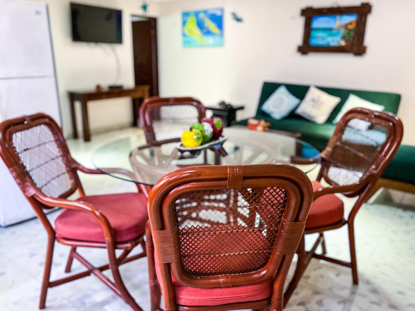Cande'S Apartments Isla Mujeres Eksteriør billede