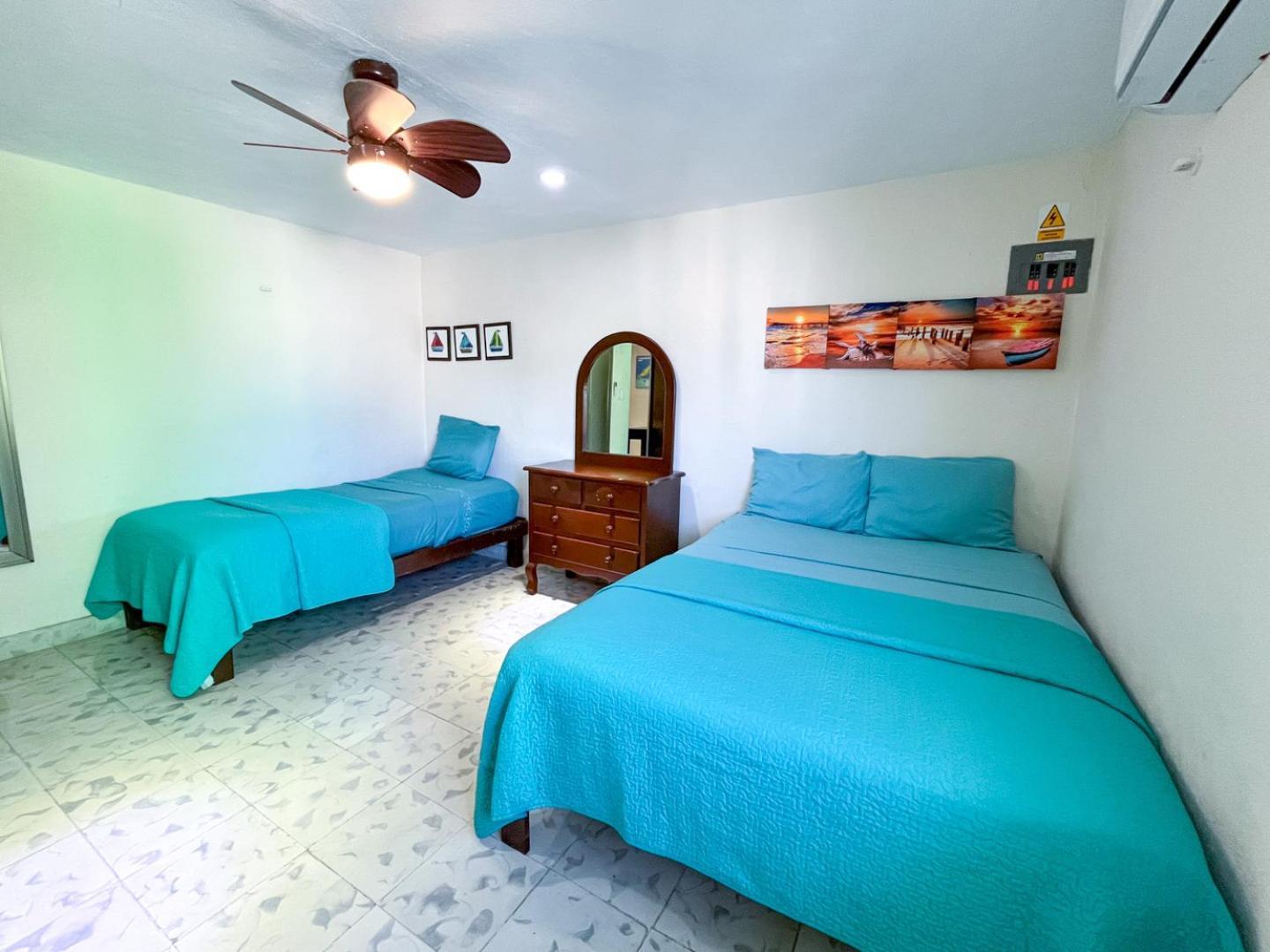 Cande'S Apartments Isla Mujeres Eksteriør billede